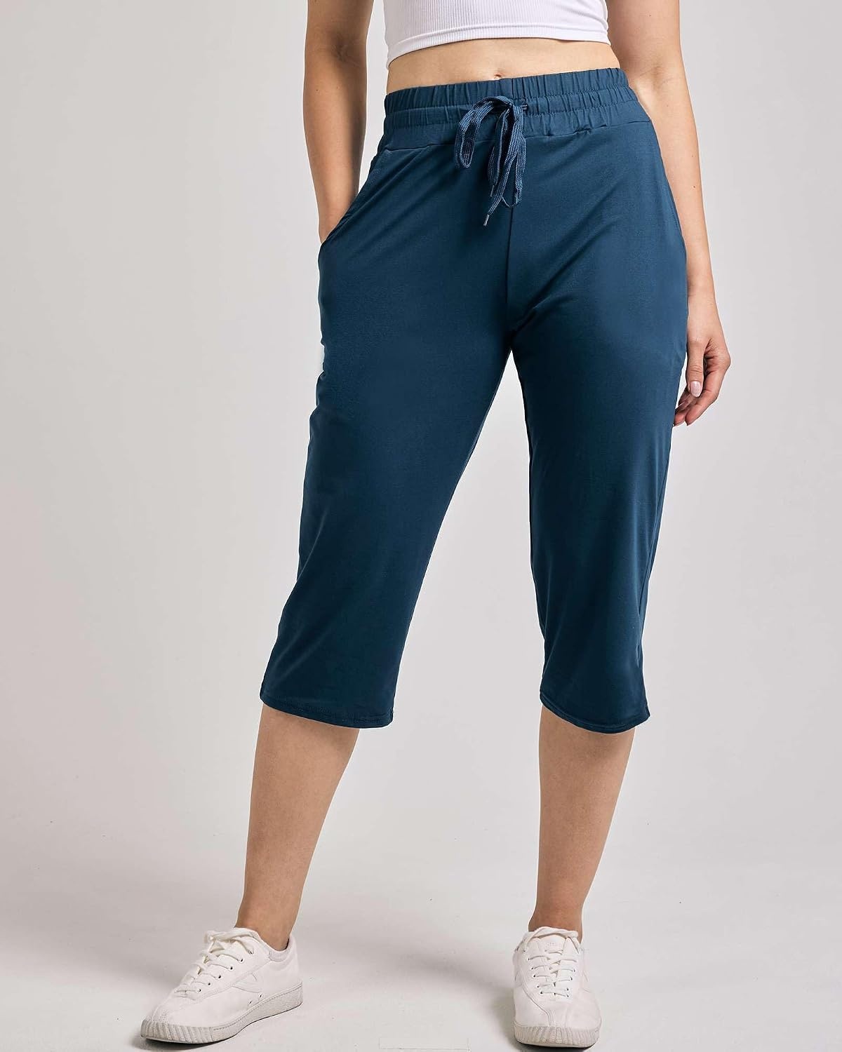 image:image3 Pack Womens Capri Pants Athletic Casual Sweatpants Summer Yoga PocketsSet 1