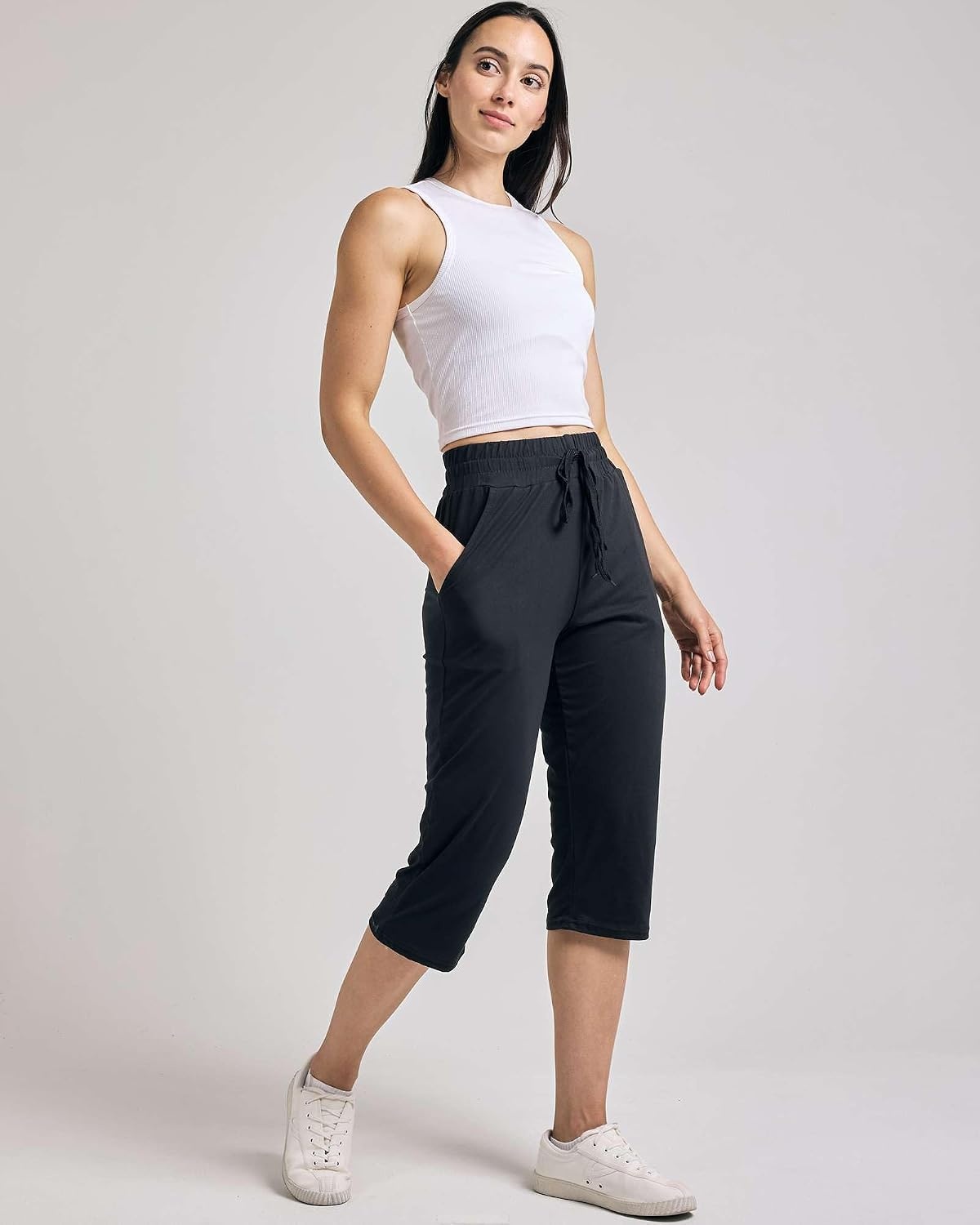 image:image3 Pack Womens Capri Pants Athletic Casual Sweatpants Summer Yoga PocketsSet 1