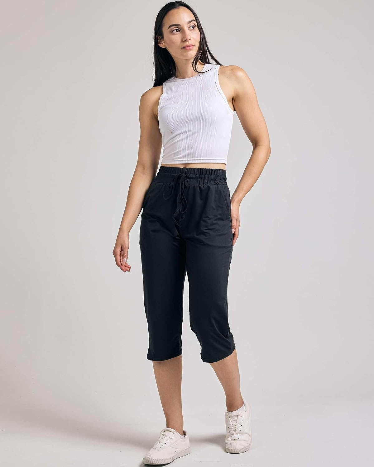 image:image3 Pack Womens Capri Pants Athletic Casual Sweatpants Summer Yoga PocketsSet 4